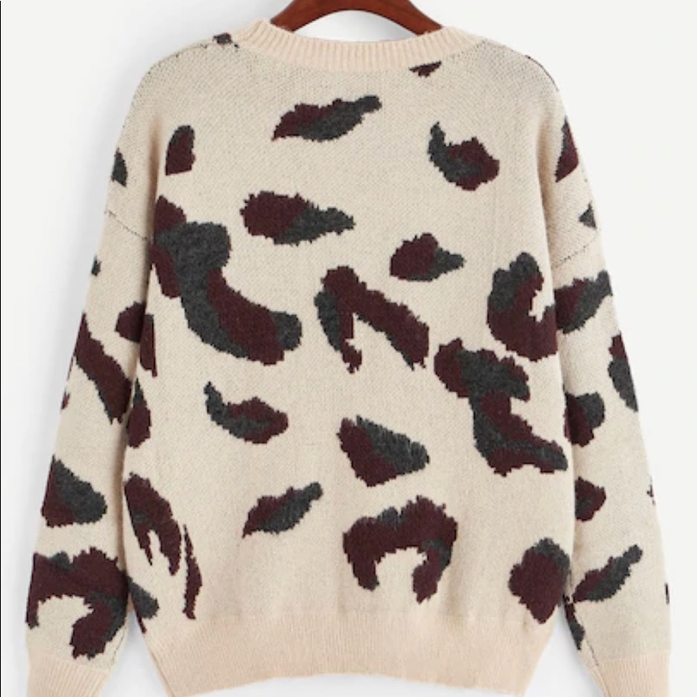 Leopard Print Crew Neck Sweater Brown - Picture 2 of 5